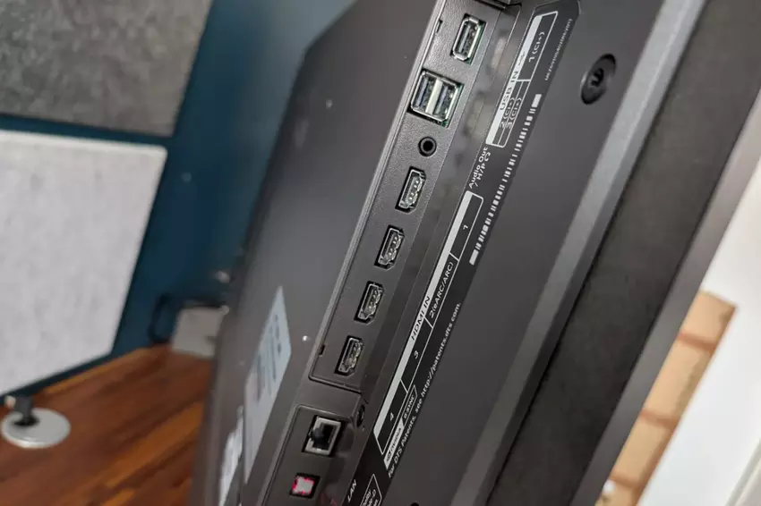 LG 42-Inch OLED evo C4 Series TV voor een klein appartement