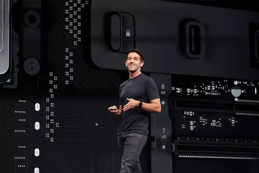 Bloomberg: hoofd hardware-ingenieur John Ternus zou Tim Cook in de toekomst kunnen vervangen als CEO van Apple