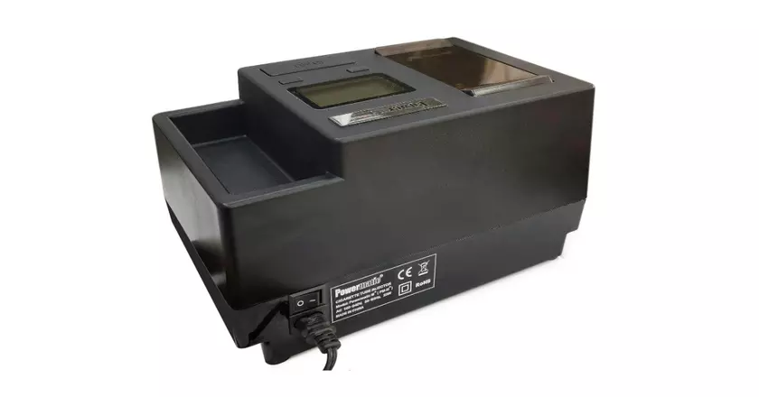 Powermatic III+ apparaat voor het thuis rollen van sigaretten