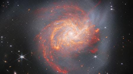 James Webb nam een foto van het sterrenstelsel NGC 3256, dat 500 miljoen jaar geleden ontstond door de botsing van twee andere sterrenstelsels.