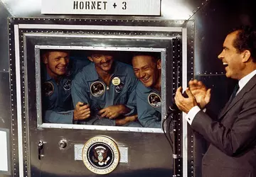 Apollo 11 maanmissie brengt de hele ...