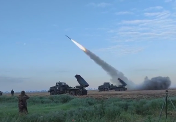 Oekraïense strijdkrachten tonen zeldzame beelden van ...