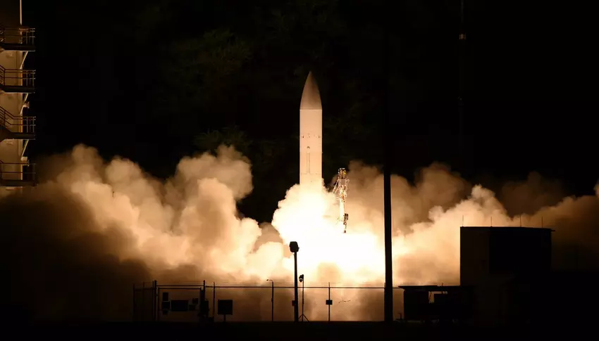 Dynetics ontving $428,3 miljoen voor de ontwikkeling van C-HGB veelzijdige hypersonische kernkoppen voor de hypersonische LRHW-wapens van het Amerikaanse leger.