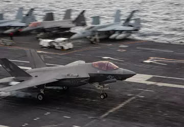 De Amerikaanse luchtmacht, marine en marinierskorps ...