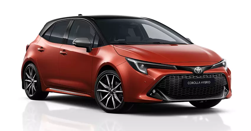 Toyota heeft de Corolla 2025 onthuld in een nieuwe Metal Oxide kleur, maar dat is niet de enige update aan het model.