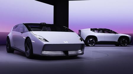 Honda 0 Saloon en Honda 0 SUV prototypes maakten hun debuut op CES 2025. De productie start in 2026 in de Honda EV Hub-fabriek in Ohio.