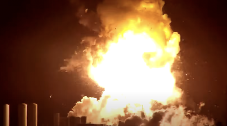 Elon Musk's Starship-raket explodeert tijdens de voorbereiding voor de tiende testvlucht (video)