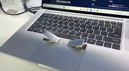 2-in-1: Een Chinees bedrijf heeft een laptop onthuld met een draadloze hoofdtelefoon ingebouwd in het touchpad