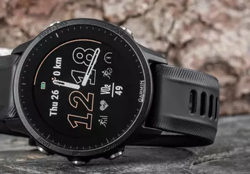 De Garmin Forerunner 955 heeft de ...