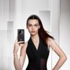 Huawei nova 13 ontwerp met celpatroon