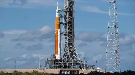 NASA heeft met succes een verbeterde RS-25 motor getest die zal worden gebruikt in SLS-raketten voor vluchten naar de maan.