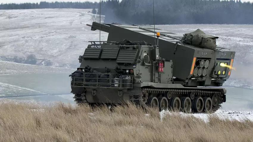 Het Verenigd Koninkrijk zal 44 verbeterde M270B2 MLRSs ontvangen die GMLRS-ER- en PrSM-raketten kunnen lanceren met een bereik tot 500 km.