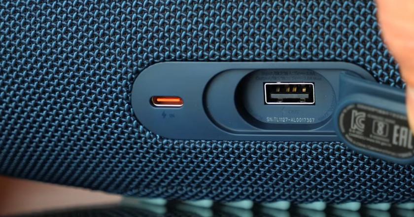 JBL CHARGE 5 Beste Bluetooth-luidspreker voor films in de openlucht