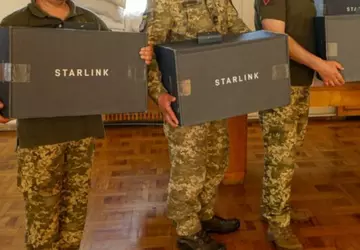 Polen overhandigt 5.000 extra Starlink-terminals aan ...