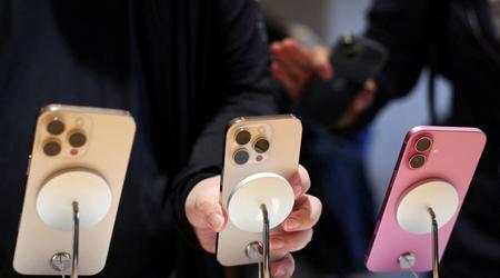 De verzendingen van buitenlandse smartphones in China dalen met 50% door subsidieprogramma