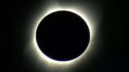 Zonsverduistering veroorzaakt plotselinge daling in internetverkeer in de VS en Canada