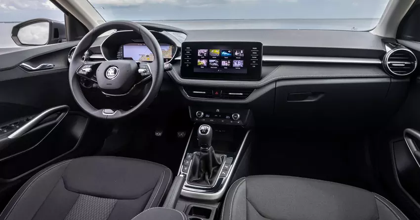 Eén automodel is nog steeds erg populair met een handgeschakelde versnellingsbak