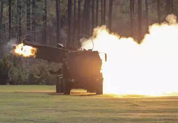 HIMARS vernietigde een Russisch Buk grond-lucht ...