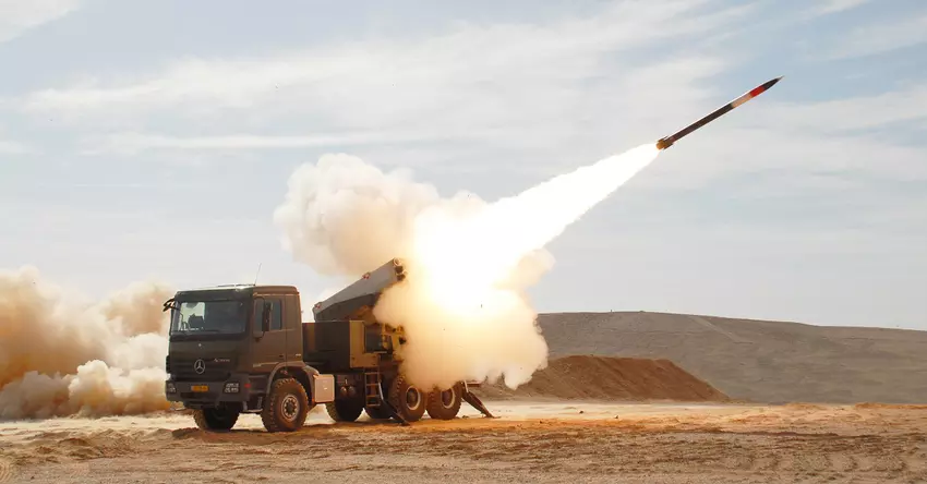 Duitsland koopt Euro-PULS-raketsystemen met een maximaal bereik van 300 km ter vervanging van MARS II.