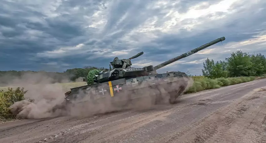 Defensie demonstreert zeldzame Oekraïense Oplot-tank die nu de regio Kharkiv verdedigt