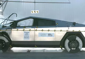 Tesla Cybertruck crashtest: elektrische pick-up krijgt ...