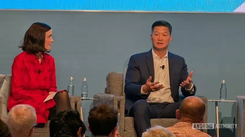 Senior vicepresident Samsung Hong Park