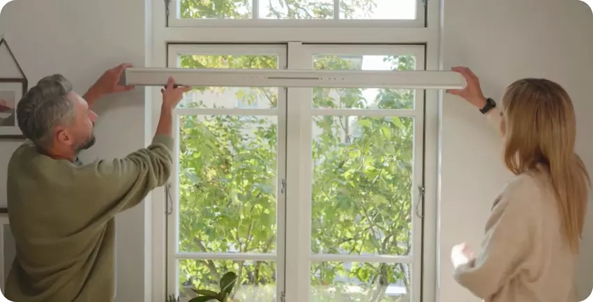 De SwitchBot Rolgordijn installeren