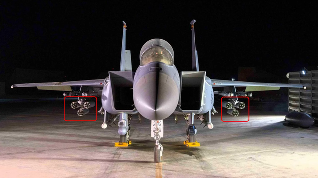 De F-15E heeft nieuwe raketten ontvangen ...