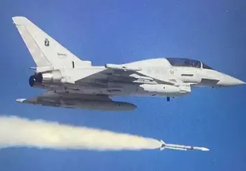 Italiaanse Eurofighter Typhoon gevechtsvliegtuigen hebben de ...