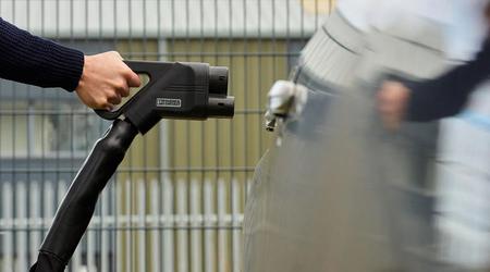Kempower van Finland is de eerste die oplaadstations produceert met vandalismebestendige CableGuard-technologie