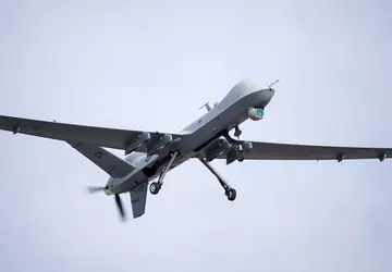 Onbewapende Amerikaanse MQ-9 Reaper-drones vliegen ongewapend ...