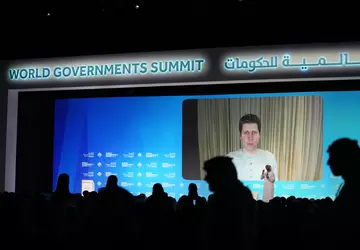 Het hoofd van OpenAI heeft gewaarschuwd ...