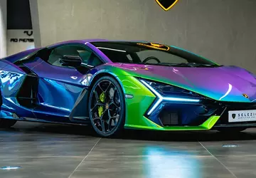 Lamborghini met de meest ongebruikelijke fabriekslak ...
