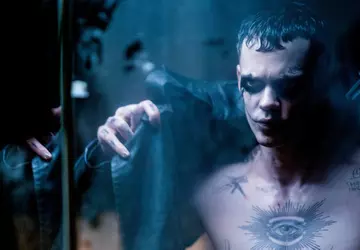 'The Crow' remake: De eerste trailer ...