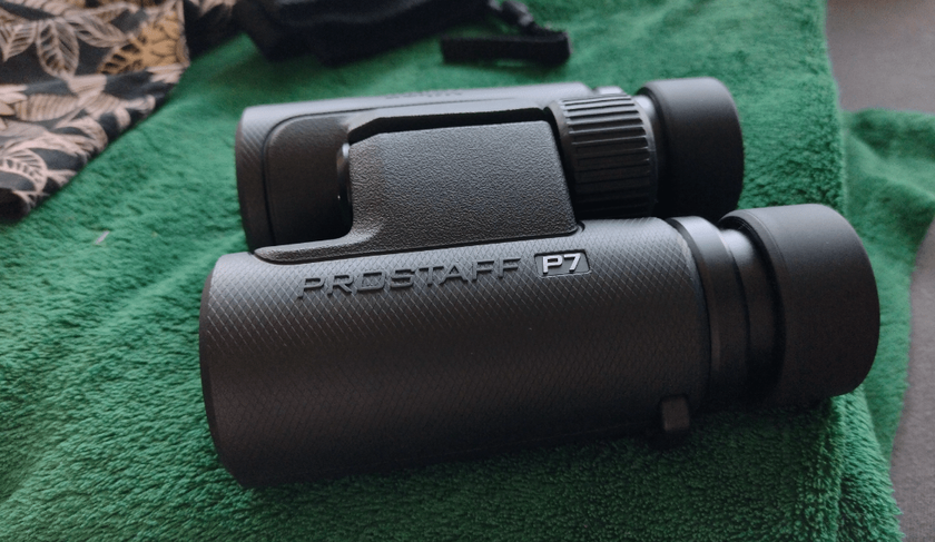 Nikon PROSTAFF P7 8x30 verrekijker voor peuters