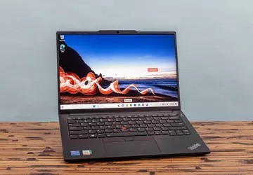 Lenovo laat TrackPoint mogelijk vallen in ...