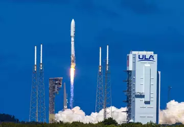 Amazons internetsatellieten maakten manoeuvres in een ...