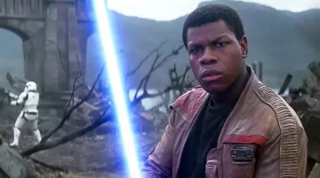 Voor de rol van stormtrooper Finn in Star Wars heeft acteur John Boyega bijna al zijn geld aan taxi’s uitgegeven om te horen dat hij in de film zat