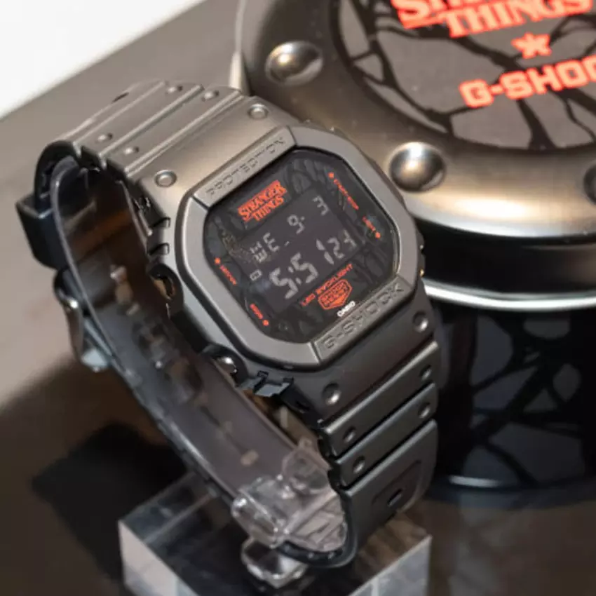 Casio DW-5600 horloges versierd met elementen uit de Stranger Things-serie
