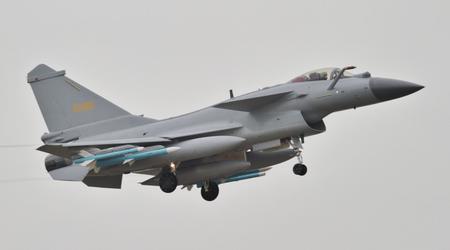 China biedt Colombia twee dozijn J-10 jagers aan
