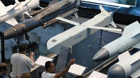 Rusland heeft voor het eerst nieuwe Kh-69 kruisraketten gebruikt om Oekraïne aan te vallen. Deze werden waarschijnlijk gelanceerd vanaf een Su-57 gevechtsvliegtuig van de vijfde generatie.