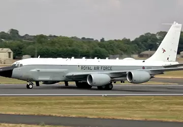 Een Russisch Su-27 gevechtsvliegtuig wilde een ...