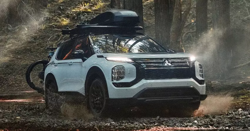 Mitsubishi Outlander Trail Edition: meer zwarte decoratie