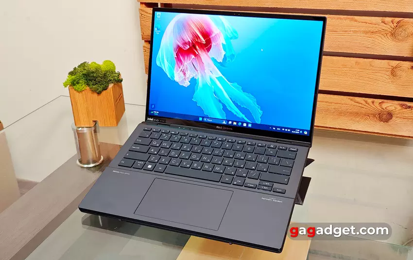 ASUS Zenbook DUO (2024) UX8406 review