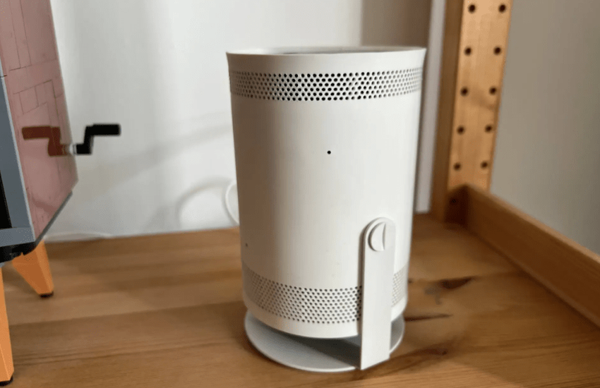 Samsung Freestyle of Nebula Capsule 3