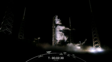 SpaceX annuleerde de lancering van Starlink-satellieten op een Falcon 9-raket 40 seconden voor de lancering om een onbekende reden.