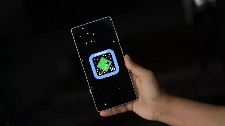 One UI 8 Beta 2 voor Galaxy S25 heeft nu Real Time Text voor slechthorenden