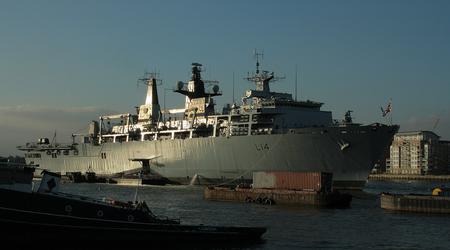Brazilië koopt misschien uit de vaart genomen Albion amfibische aanvalsschepen van Groot-Brittannië
