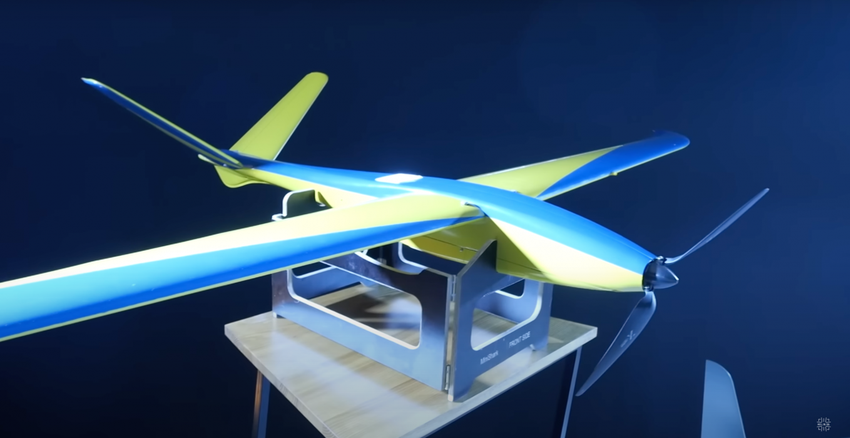 Het Oekraïense Ukrspecsystems presenteert een nieuwe Mini Shark drone op een tentoonstelling in Turkije