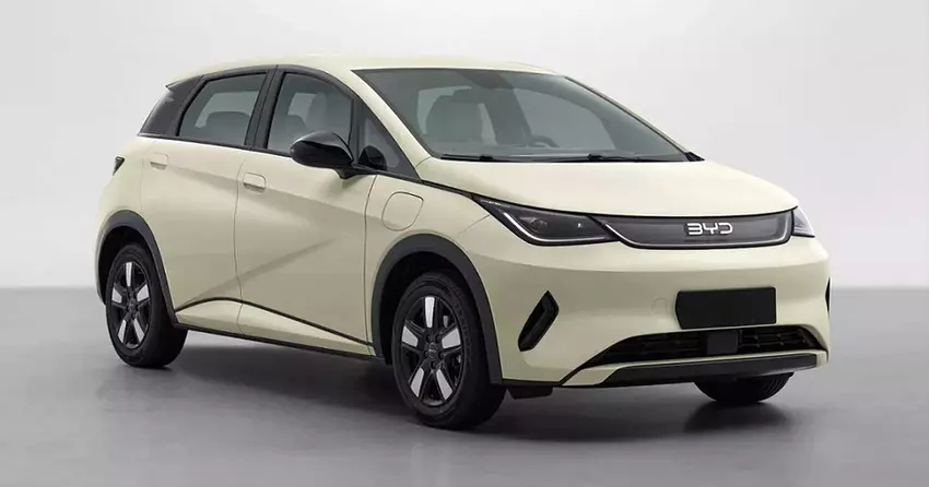 De eerste foto's van de bijgewerkte BYD Dolphin EV 2026 elektrische hatchback zijn opgedoken